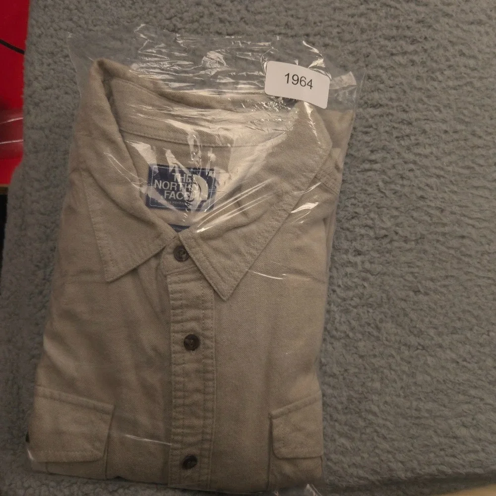 The North Face Button Down Shirt Mens XXL Tan Long Sleeve Cotton Hiking Outdoors